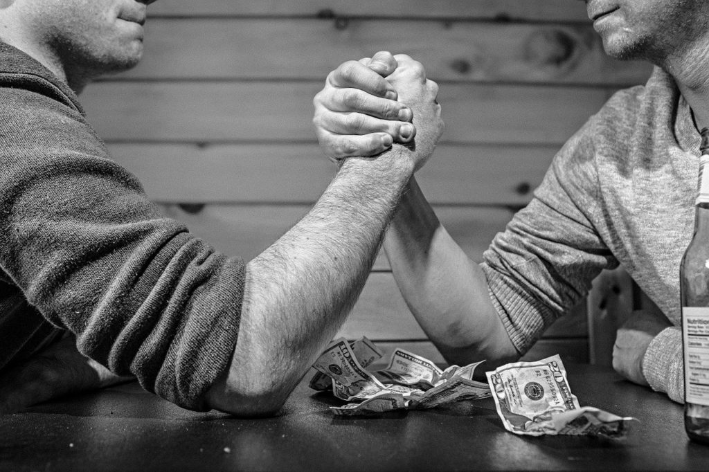 【相撲】懸賞旗・懸賞金一本はいくらの値段？手刀を切る所作でごっつあんです！ シゲキタイムズ