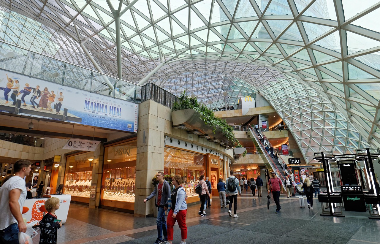 初心者必見！男女ウケする定番コスプレ＆人気ウィッグの選び方